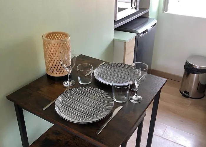 Fumeur Calme Quartier Du Marche Bastia (Corsica)