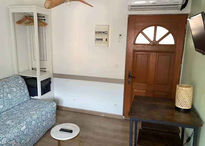 Fumeur Calme Quartier Du Marche * Bastia (Corsica)